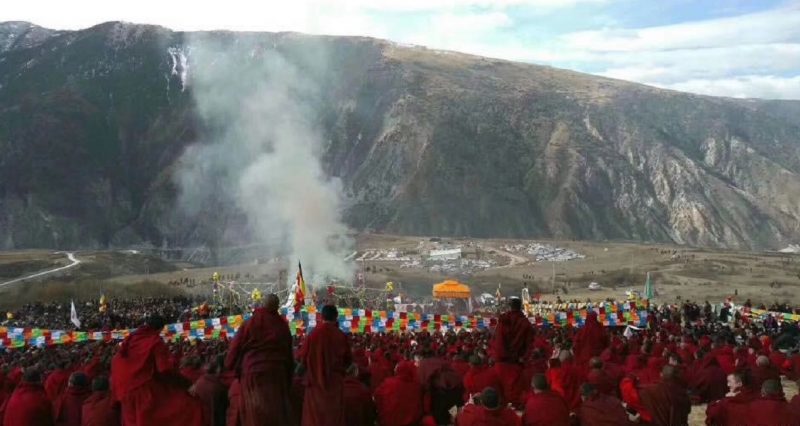 Thousands in Tibet mourn passing of India-educated Buddhist teacher