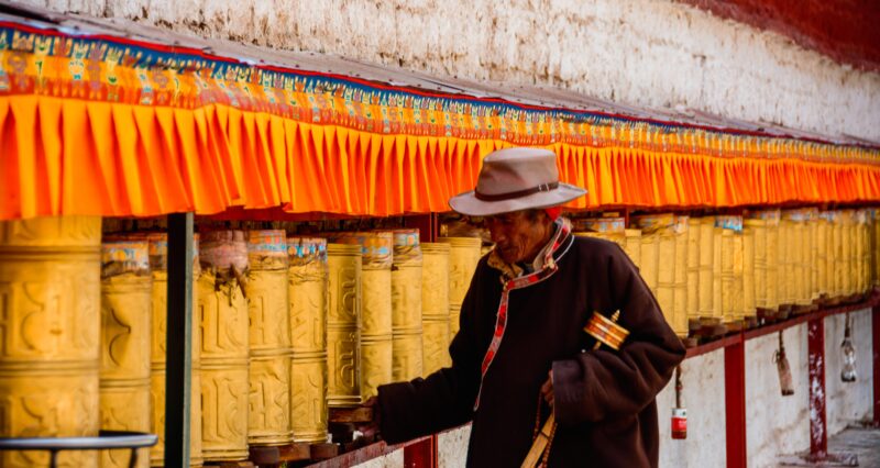 Tibetans in Lhasa told to restrict religious practice during holy month