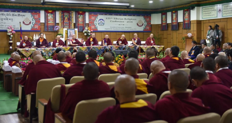 Dalai Lama should reincarnate following traditional Tibetan practices, Tibetan religious leaders say